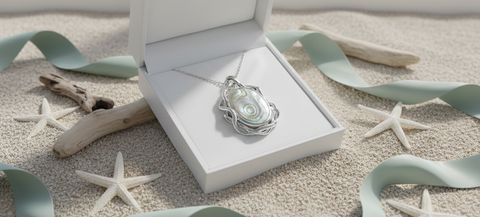 Idées de Cadeaux en Bijoux Coquillages : Célébrer l'Amour de la Mer