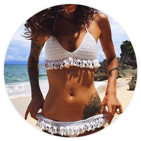 Bikini Brésilien en Coquillages et Crochet Blanc