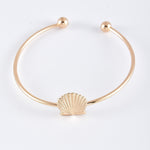 Bracelet Coquillage <br/> multiple 5 pièces, perles, cauri et étoile de mer