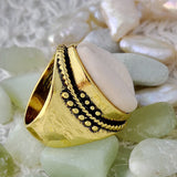 Bague or avec coquillage
