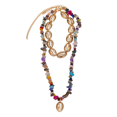 Collier Coquillage Cauris Dorés et Perles Multicolores